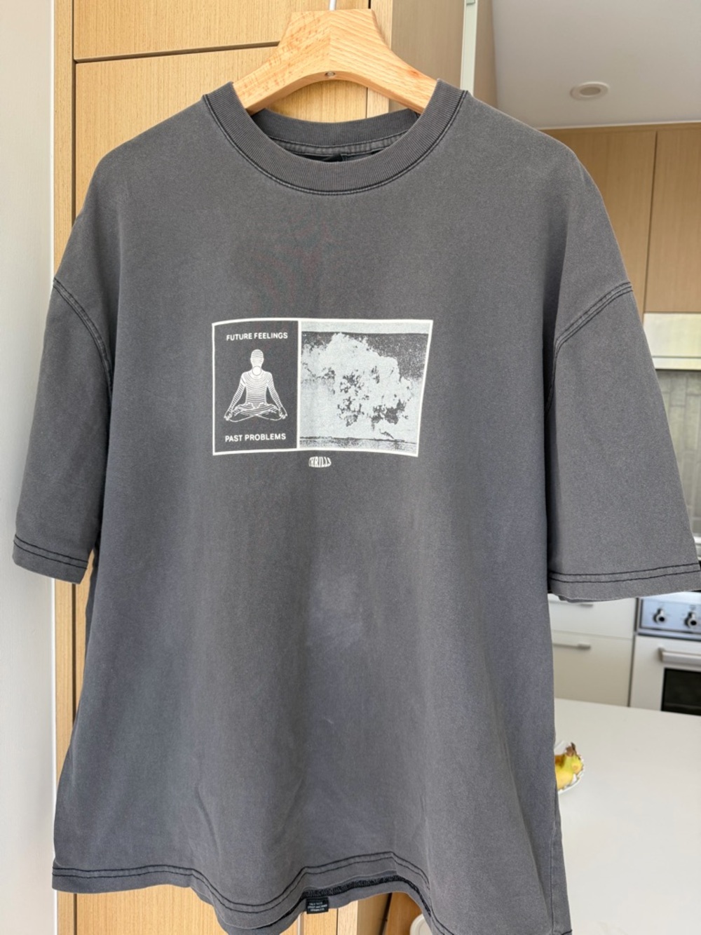 Thrills Perceptive Reality Oversized Tee in Merch Black Size S(super oversized) - Picture 7 of 9